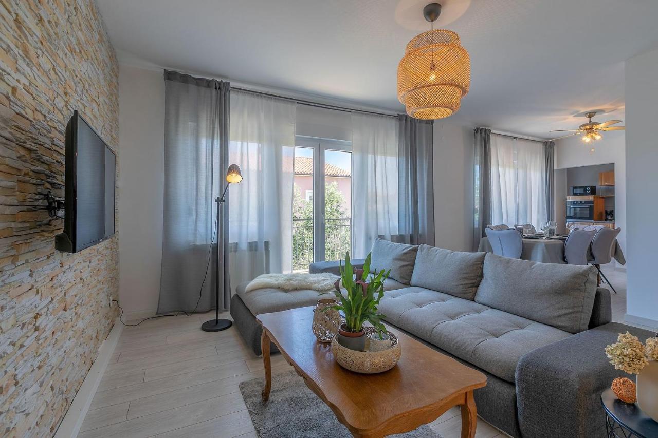 Premium 100M2 Sea View Apartment Ližnjan Dış mekan fotoğraf