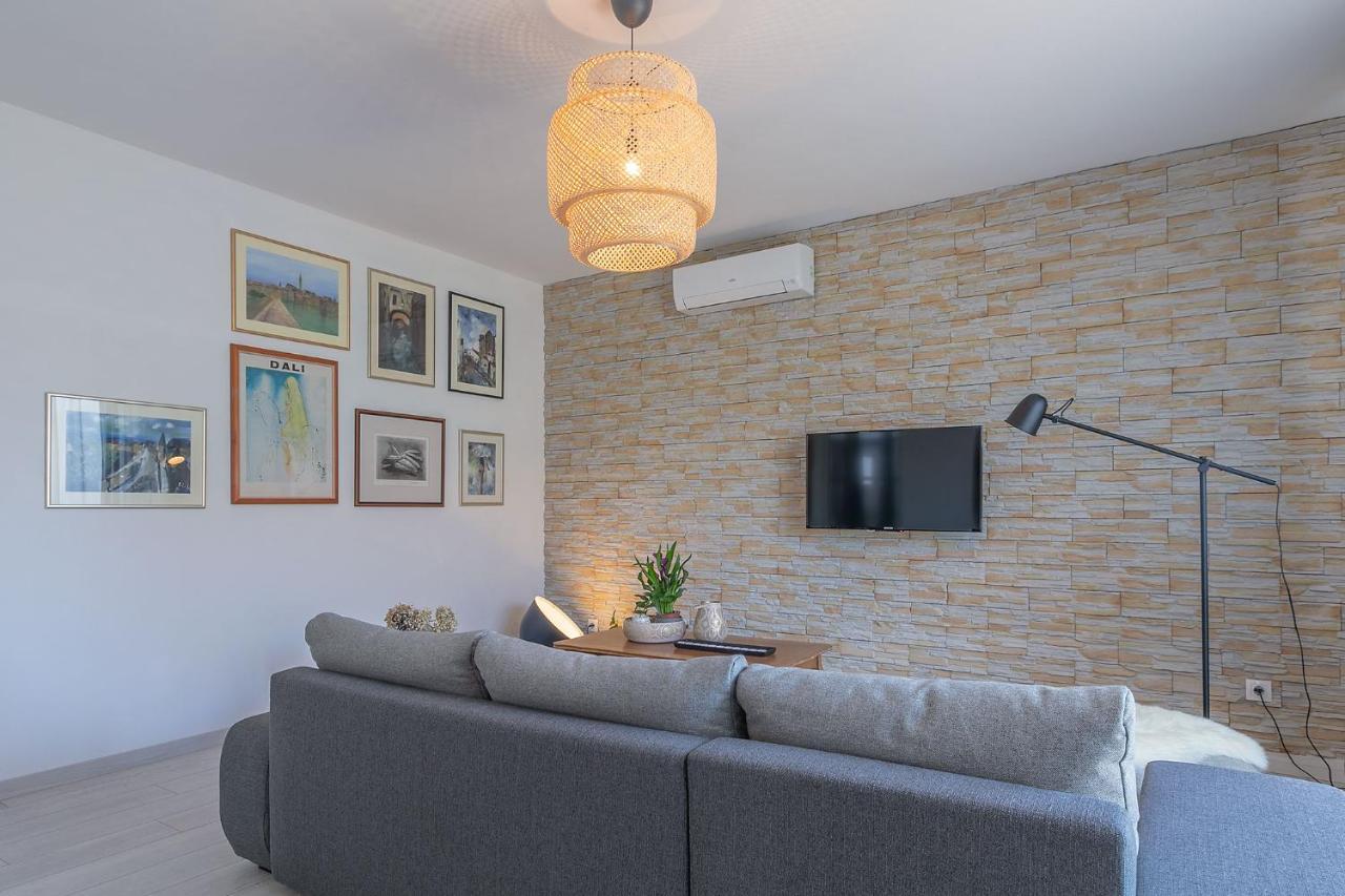 Premium 100M2 Sea View Apartment Ližnjan Dış mekan fotoğraf