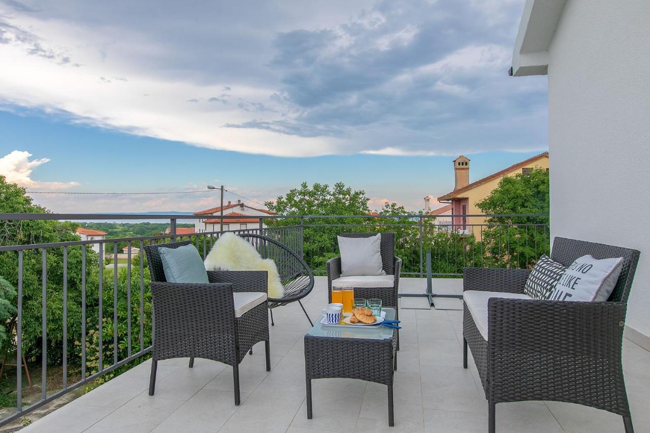Premium 100M2 Sea View Apartment Ližnjan Dış mekan fotoğraf